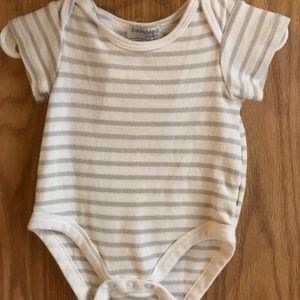 Babuno Onesie
